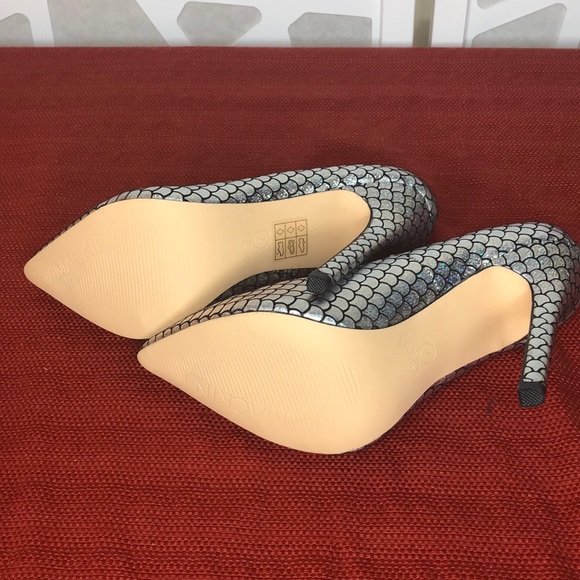 Mackin J Mermaid Heels - Picture 6 of 8